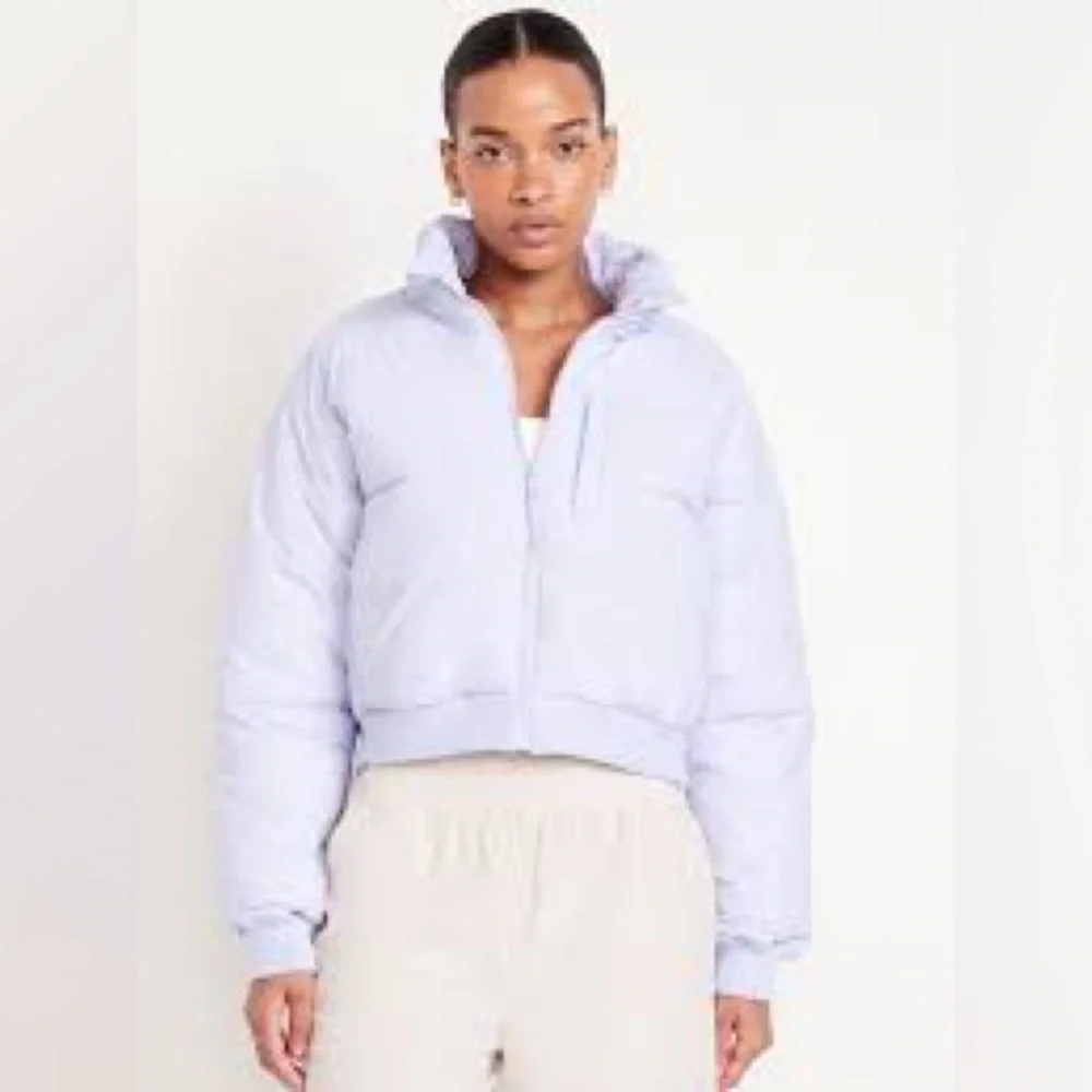 Old Navy Active Oversized Crop Puffer Jacket Size XS - Picture 10 of 10